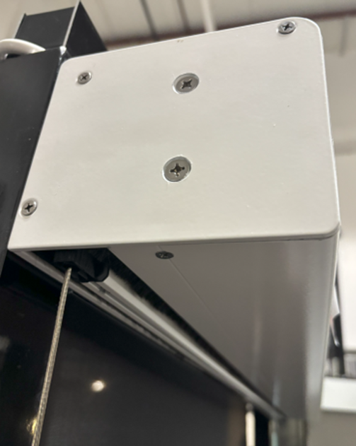 SC2200 New Cabled/Zipper Retractable Screen Image